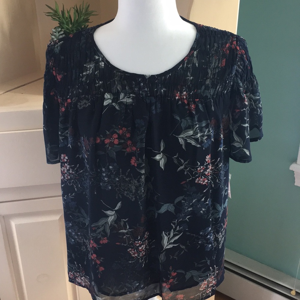 Vince Camuto navy floral blouse with smocking L